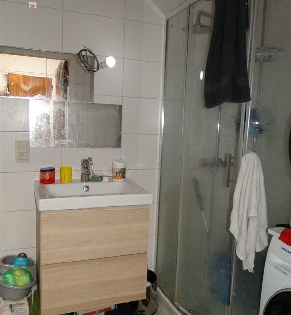 E1638923359441193609_18866NL