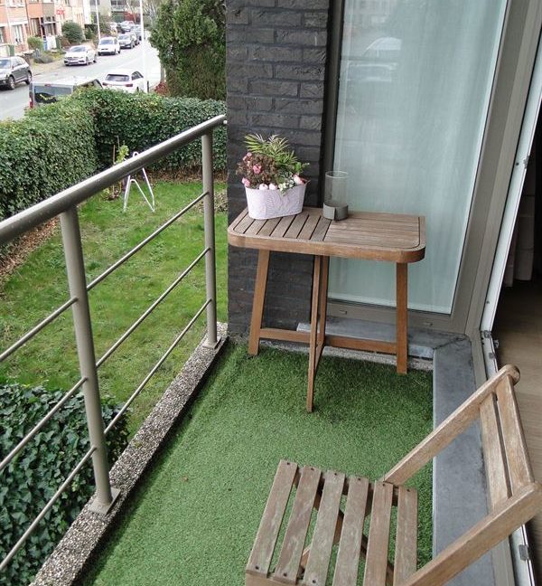 E1638990912015686079_18999KL