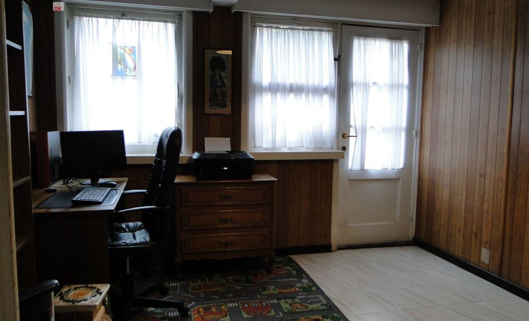 E2638923355523970354_18817ADL