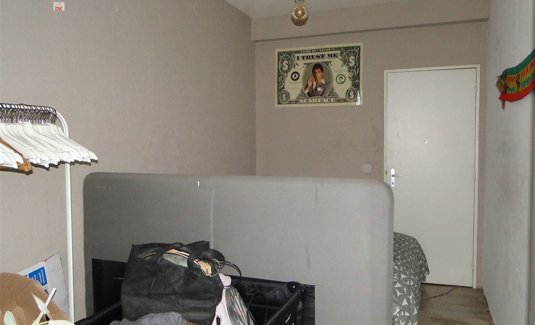 E2638923361849056170_18886GL