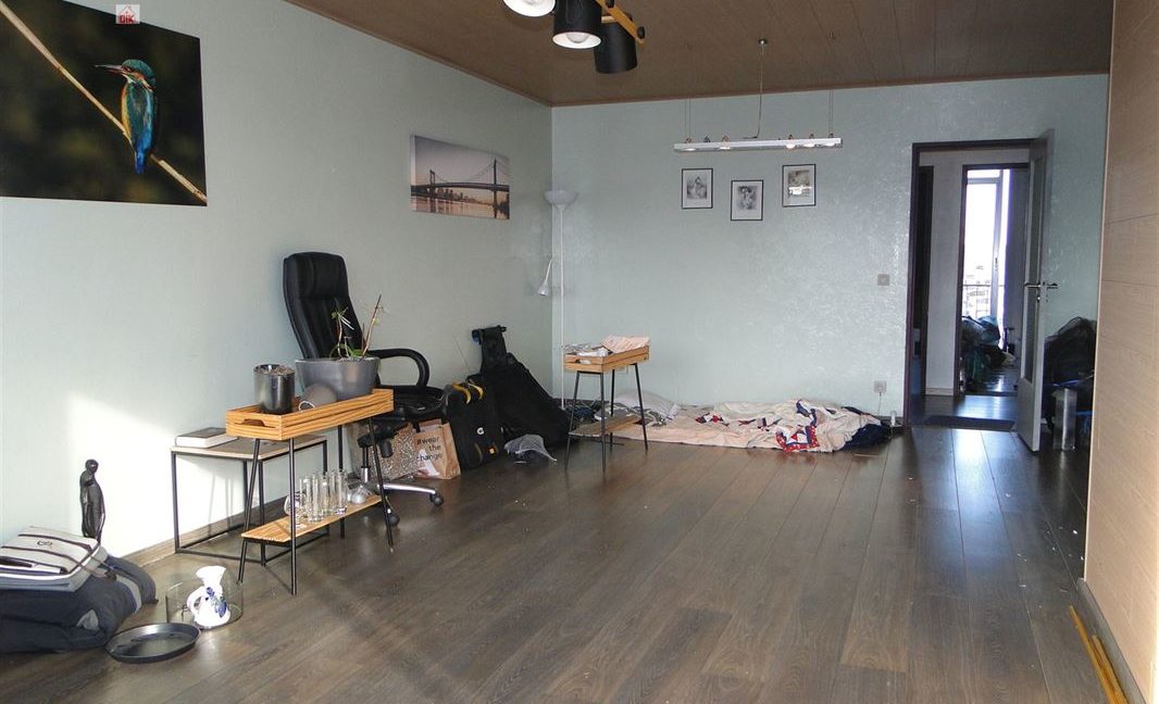 E2638923364088547638_18922DL