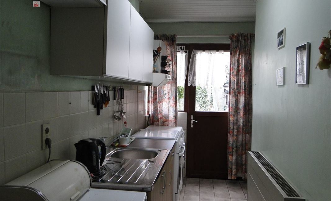 E3638923371776841118_18971CL