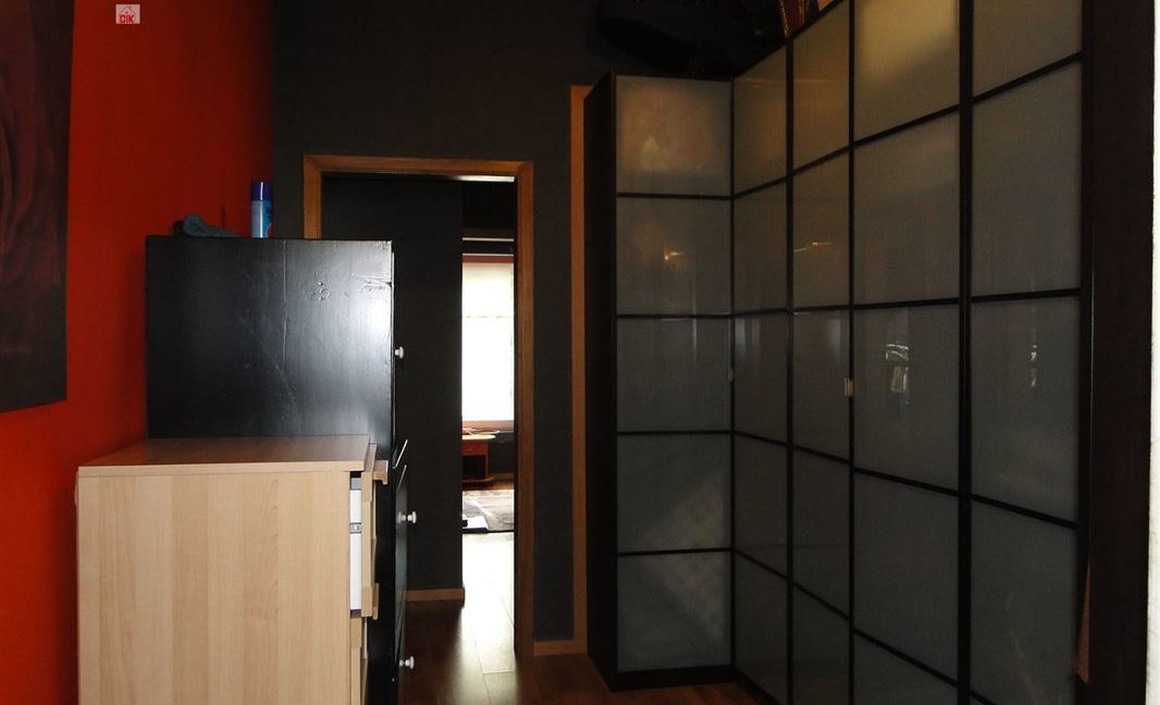 E3638927524281829586_18986LL