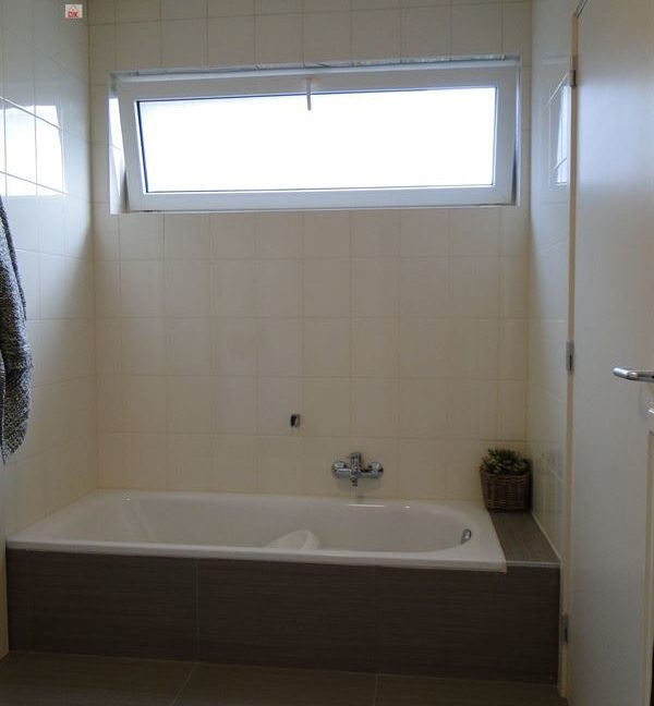 E3638981102233652692_18999IL