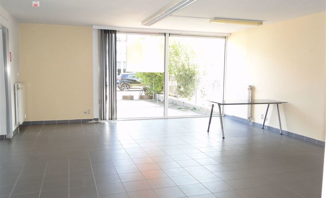 E1638923349933061136_18784AL