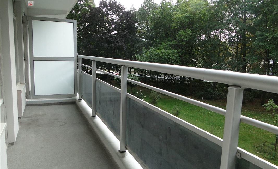 E1638927610240736008_18985EL