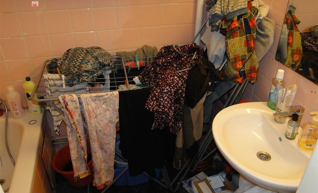 E1638927611585954307_18985KL