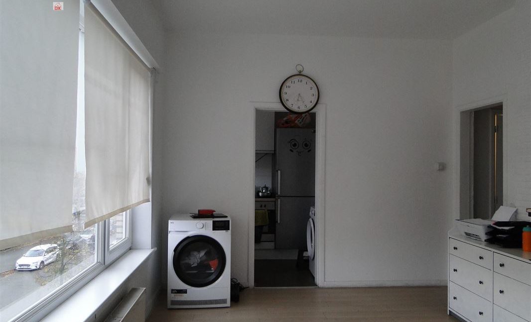 E1638986551297291940_18997CL