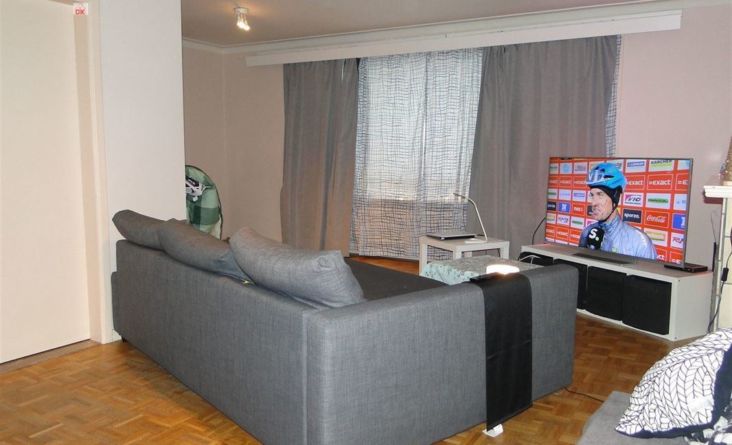 E2638923334698979857_18320CL