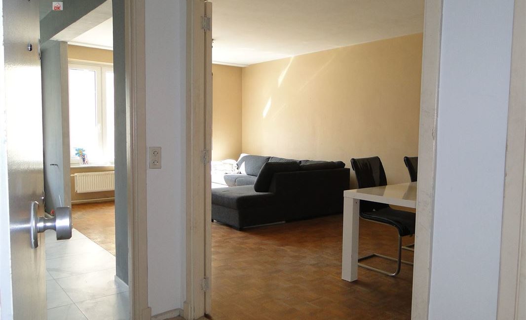 E2638923371493147182_18969JL