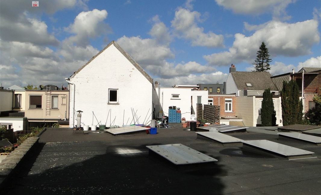 E2638923381676830855_18258JL