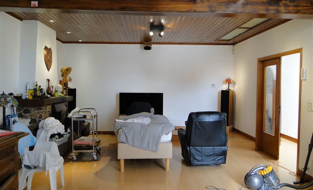 E2638923381814212304_18258OL