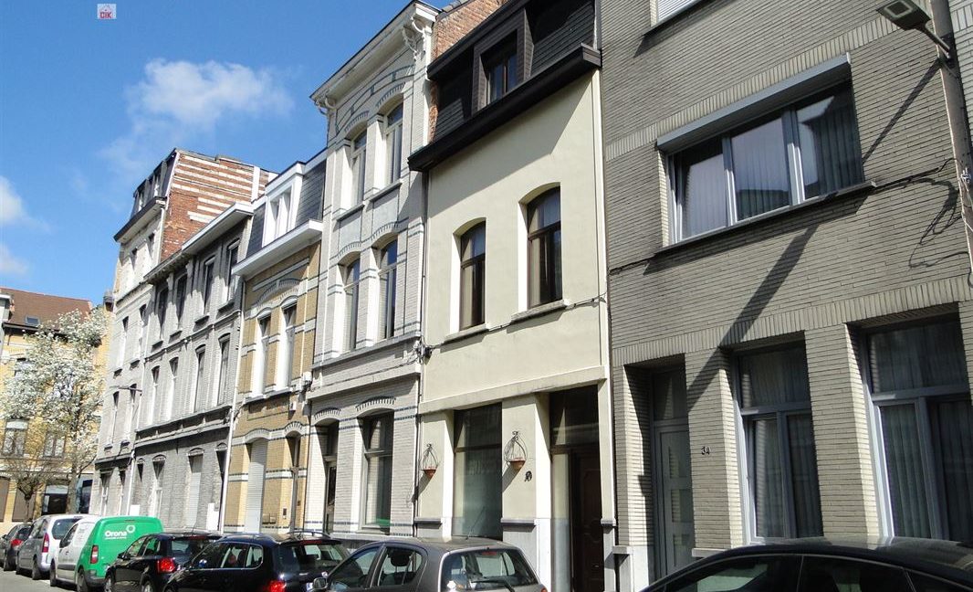 E3638923369554804565_18957PL