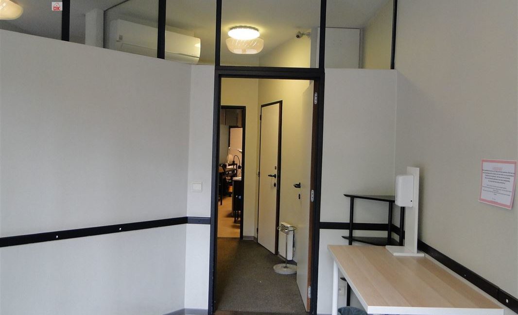 E3638923371040300528_18966EL