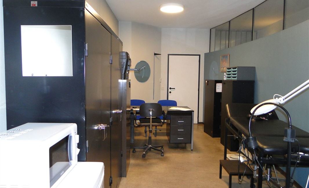 E3638923371115224394_18966HL