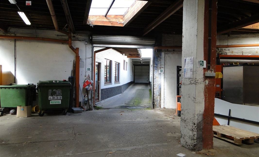 E3638923381502982789_18258CL