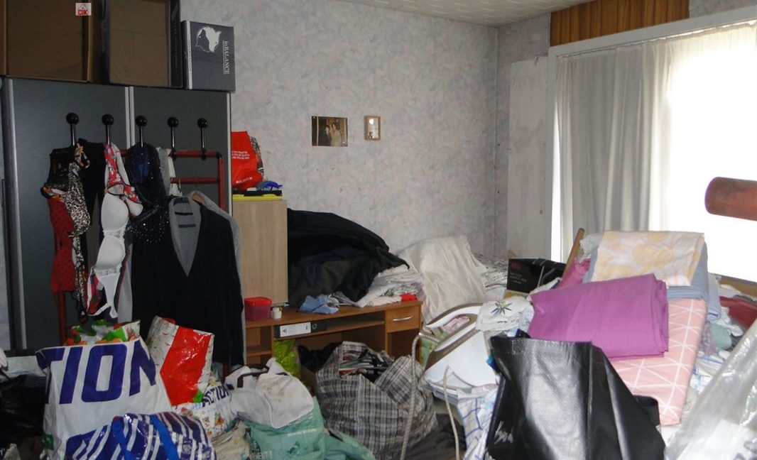 E1638923373828234493_18972OL