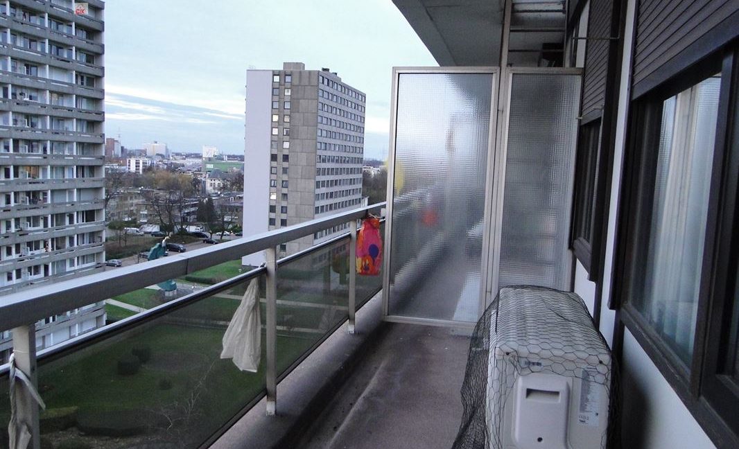 E1639016808944583504_19008JL