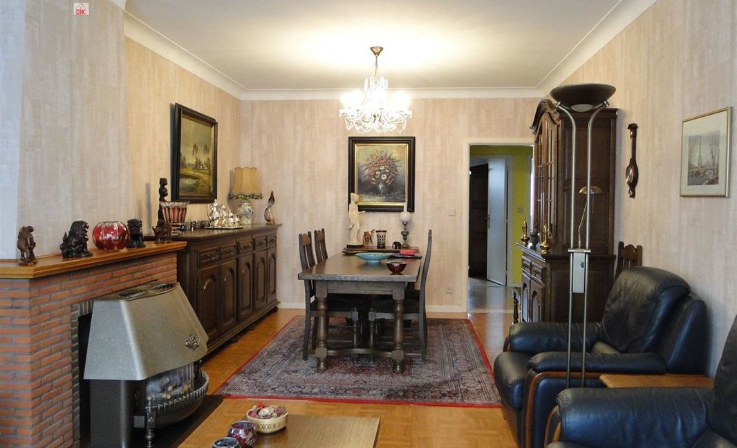 E2638923355771589915_18817EL