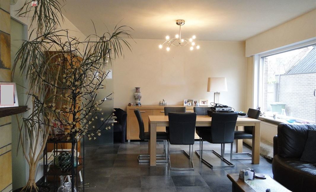 E2639006383241527290_19007FL