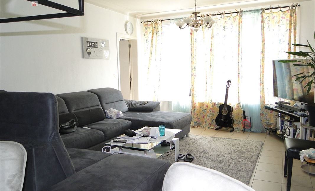 E3638923374487786682_18975FL