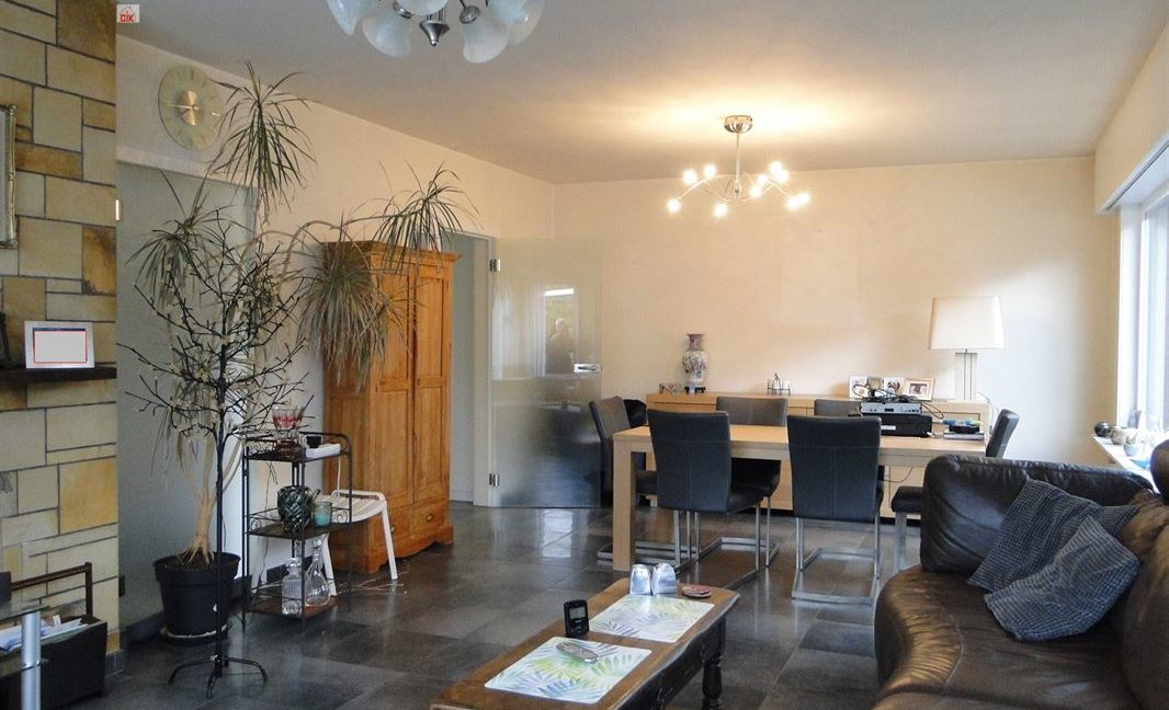 E3639006383233461815_19007CL