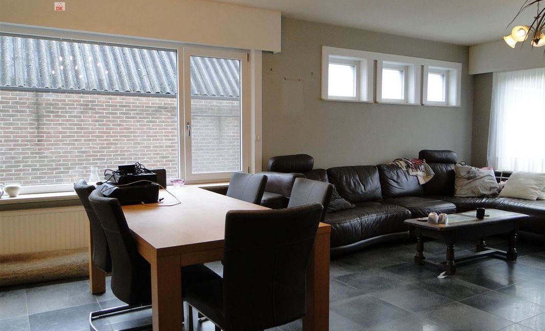 E3639006383239332071_19007EL