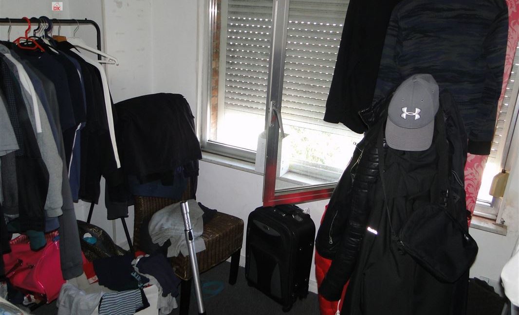 E1638923371678350970_18971ABL