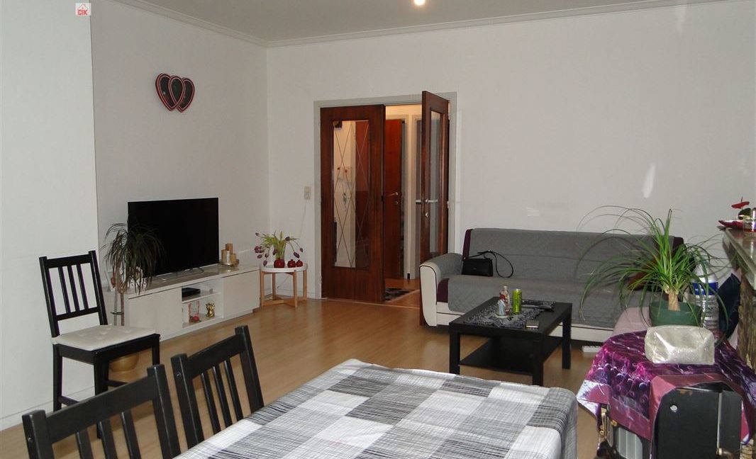 E3638923341819483958_18353ML