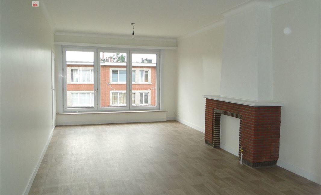 E3638923356020635674_18817KL